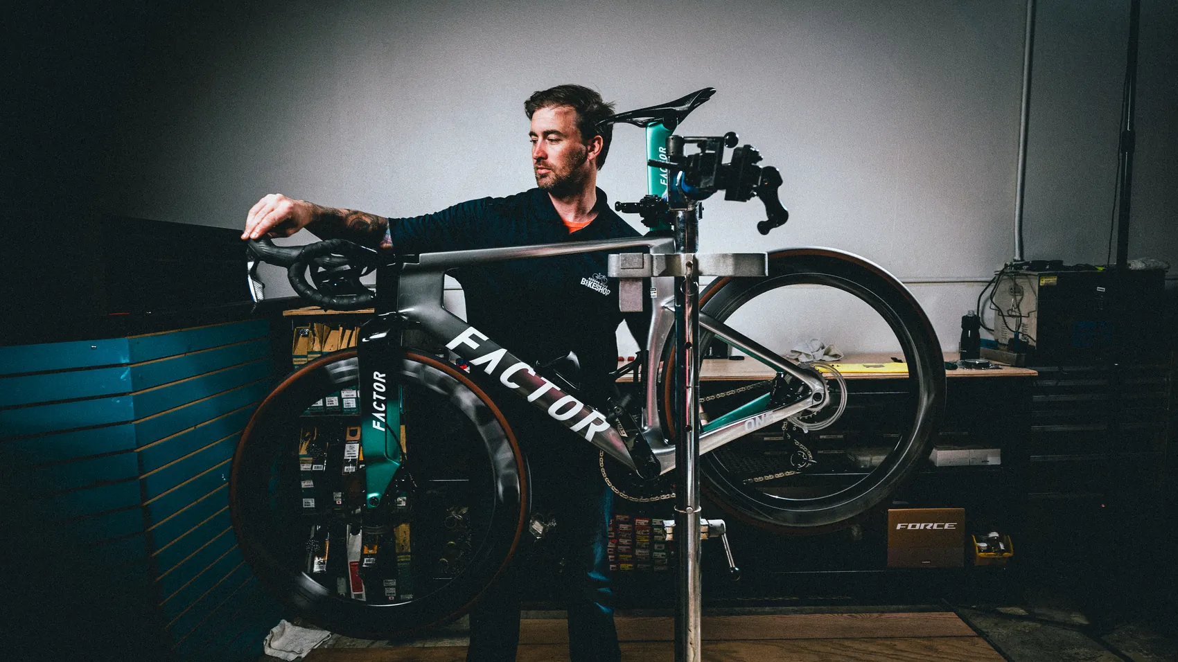 Choosing a bike at Agoura Hills Bikeshop